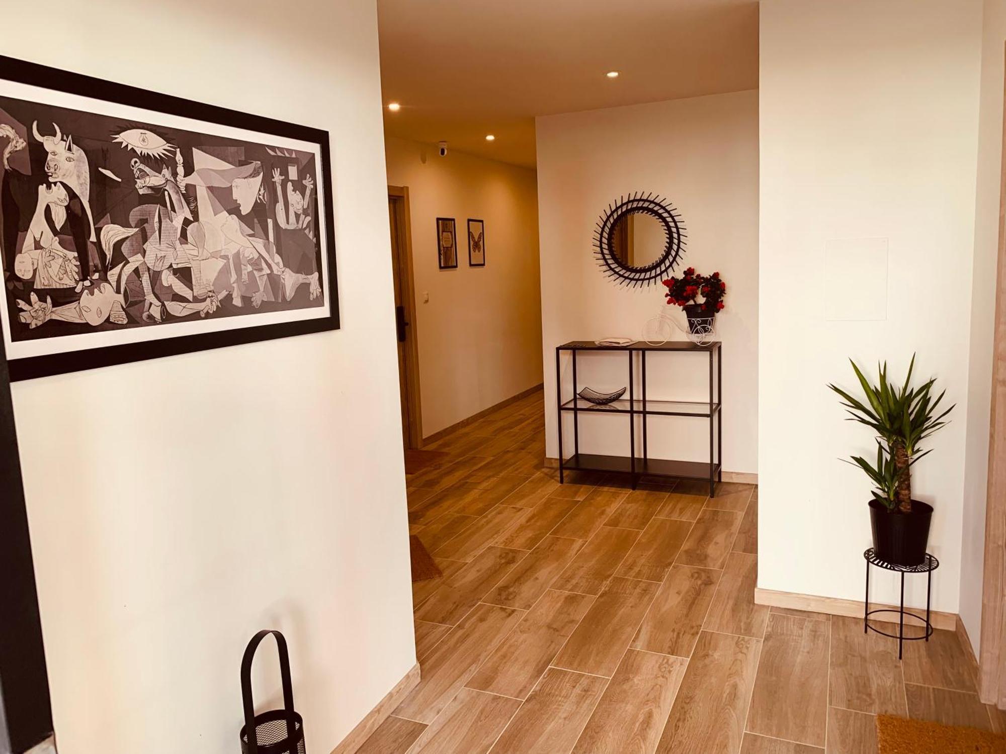 Lurgorri Apartamentos By Gernihost Gernika-Lumo Zewnętrze zdjęcie